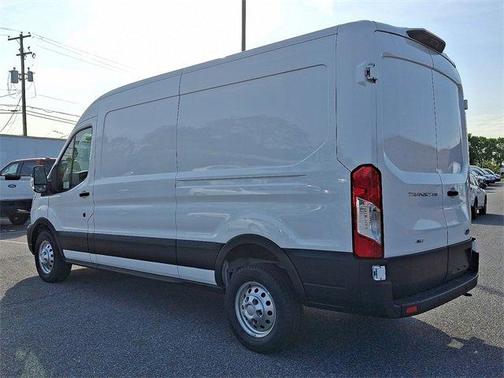 2025 Ford Transit-250 148 WB Medium Roof Cargo