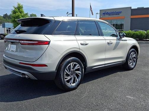 2024 Lincoln Corsair Premiere