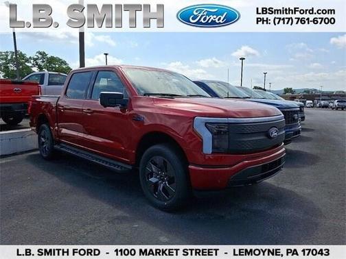 2025 Ford F-150 Lightning Flash
