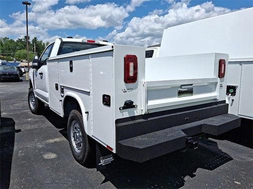 2025 Ford F-250 XL