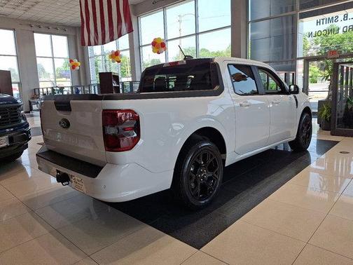 2025 Ford Maverick Lobo Standard
