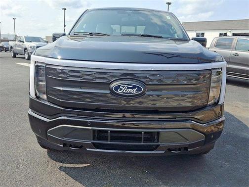 2025 Ford F-150 Lightning Platinum