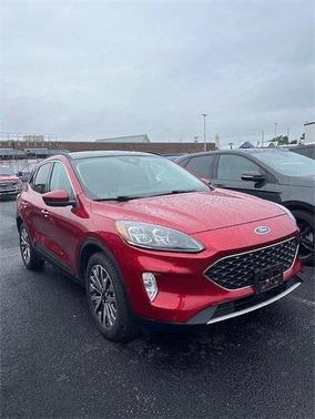 2021 Ford Escape Titanium Hybrid