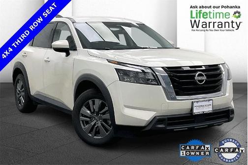 2024 Nissan Pathfinder SV