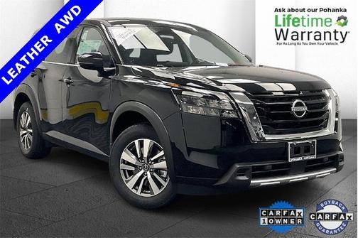 2025 Nissan Pathfinder SL