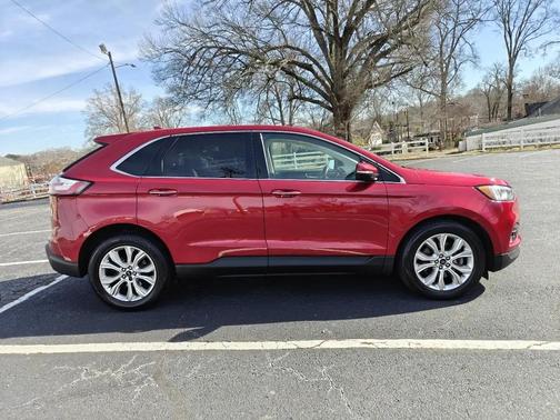 2020 Ford Edge Titanium