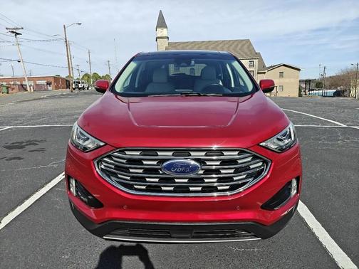 2020 Ford Edge Titanium