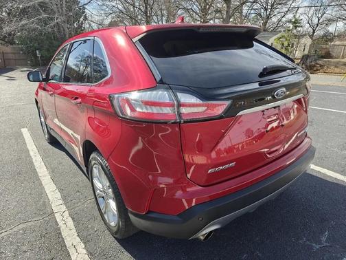 2020 Ford Edge Titanium