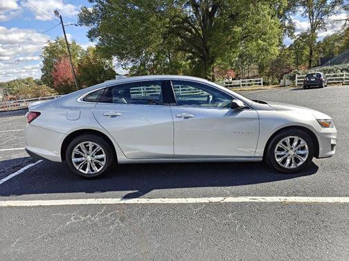 2020 Chevrolet Malibu FWD LT