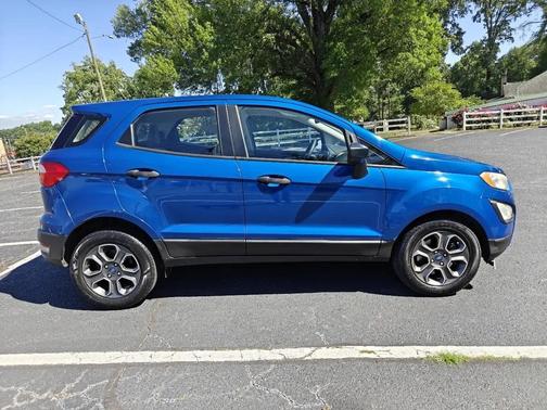 Lightning Blue Metallic 2018 Ford EcoSport S