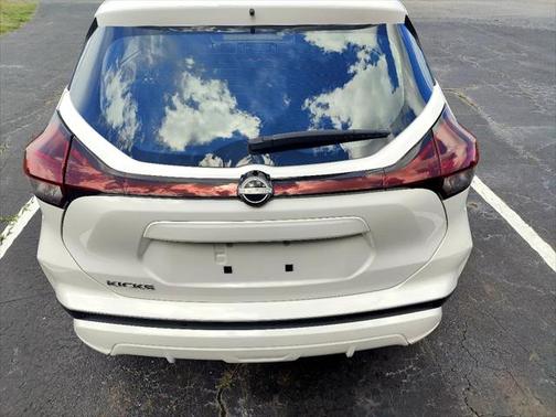 2023 Nissan Kicks S