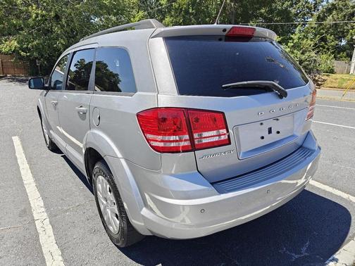 2020 Dodge Journey SE Value