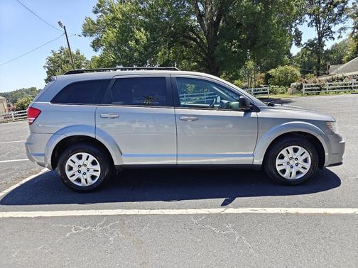 2020 Dodge Journey SE Value