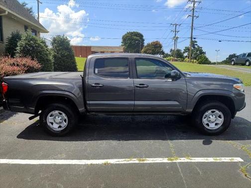 2019 Toyota Tacoma SR