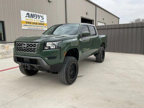 2022 Nissan Frontier SV