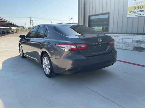 Predawn Gray Mica 2018 Toyota Camry LE