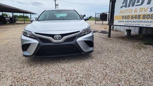 2018 Toyota Camry SE