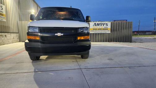 2024 Chevrolet Express 2500 RWD 2500 Regular Wheelbase WT