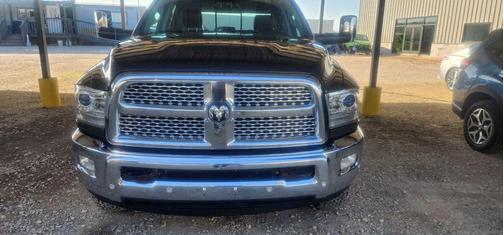 2018 RAM 3500 Laramie Crew Cab 4x4 8' Box