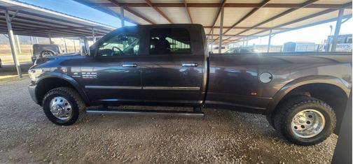 2018 RAM 3500 Laramie Crew Cab 4x4 8' Box