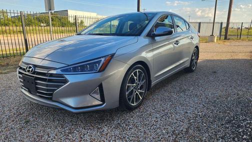 2020 Hyundai ELANTRA Limited