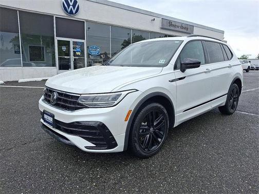 2022 Volkswagen Tiguan 2.0T SE R-Line Black