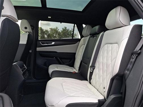 2026 Volkswagen Atlas Cross Sport 2.0T SEL Premium
