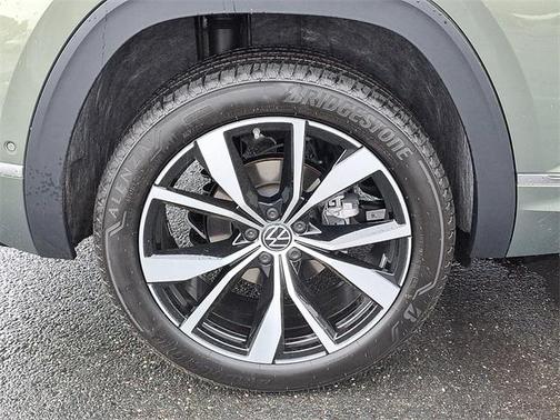 2025 Volkswagen Atlas Cross Sport 2.0T SEL Premium