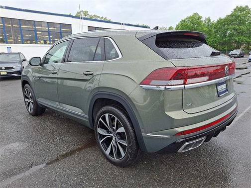 2025 Volkswagen Atlas Cross Sport 2.0T SEL Premium