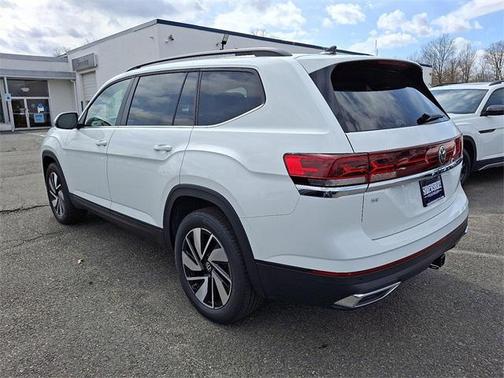 2025 Volkswagen Atlas 2.0T SE w/Technology