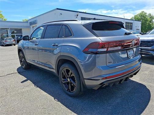 2025 Volkswagen Atlas Cross Sport 2.0T SEL