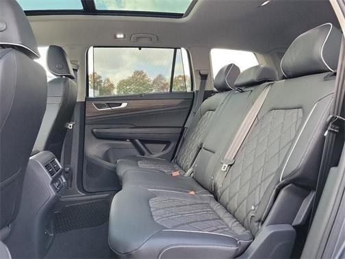 2025 Volkswagen Atlas 2.0T SEL