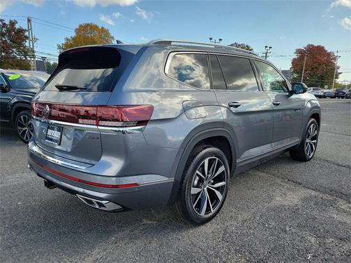 2025 Volkswagen Atlas 2.0T SEL