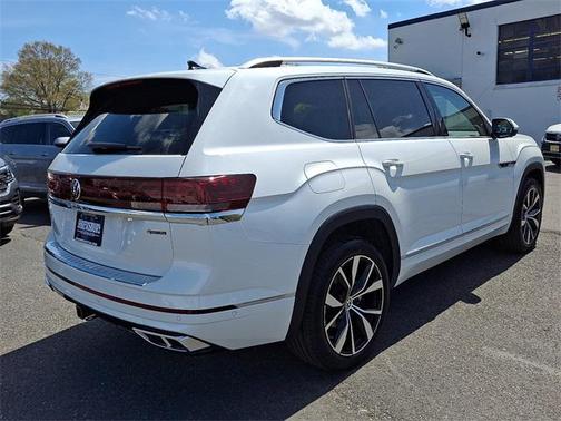 2025 Volkswagen Atlas 2.0T SEL