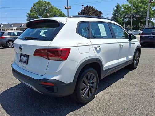 2022 Volkswagen Taos 1.5T S