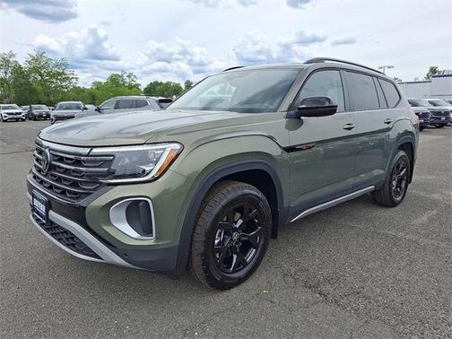 2025 Volkswagen Atlas 2.0T SE