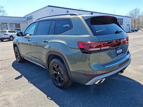 2025 Volkswagen Atlas 2.0T SE