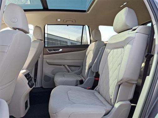 2025 Volkswagen Atlas 2.0T SEL