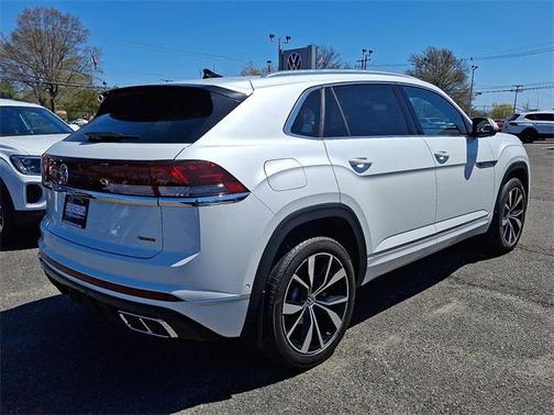 2025 Volkswagen Atlas Cross Sport 2.0T SEL Premium