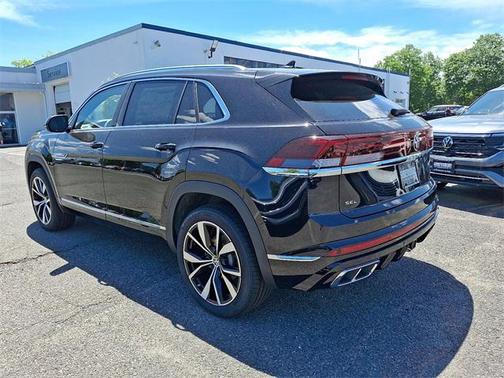 2025 Volkswagen Atlas Cross Sport 2.0T SEL Premium