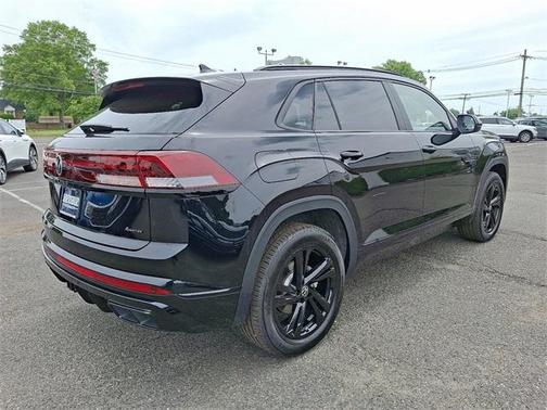 2025 Volkswagen Atlas Cross Sport 2.0T SEL