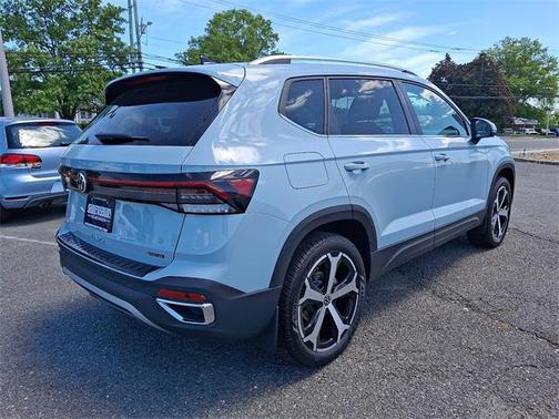 2025 Volkswagen Taos 1.5T SEL