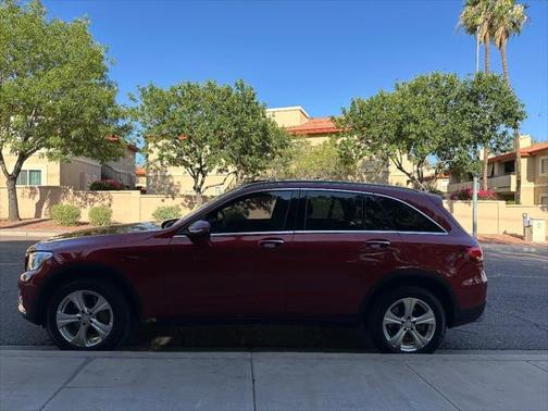 2016 Mercedes-Benz GLC 300 Base