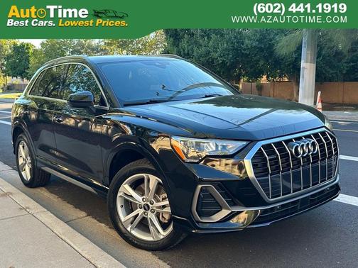 2022 Audi Q3 45 S line Premium