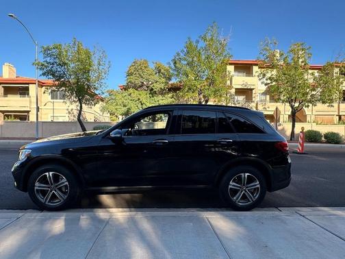 2018 Mercedes-Benz GLC 300 Base