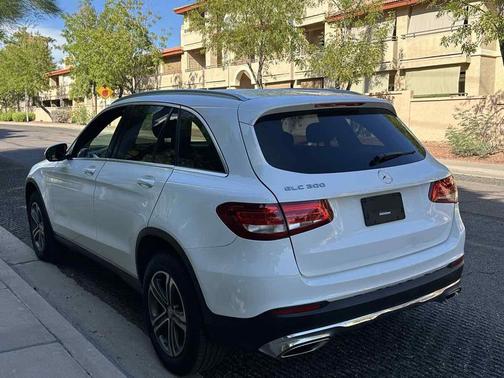 2017 Mercedes-Benz GLC 300 Base