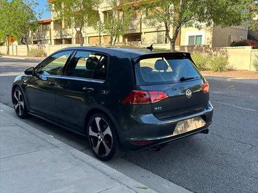 2015 Volkswagen Golf GTI 2.0T S 4-Door