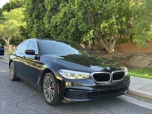 2019 BMW 530 530i