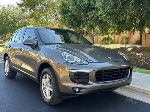 2016 Porsche Cayenne Cayenne