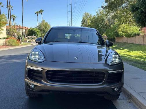 2016 Porsche Cayenne Cayenne